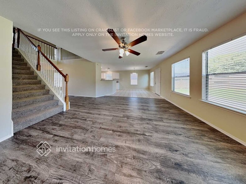 Building Photo - 9206 Rosewell Ct