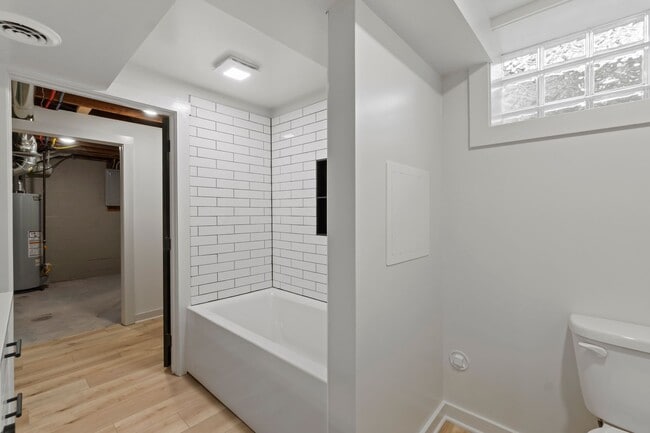 Building Photo - READY NOW! Fully RENOVATED 3 bedroom in SCOTT TOWNSHIP!