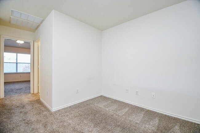 Building Photo - 5607 Stonecloud Ln