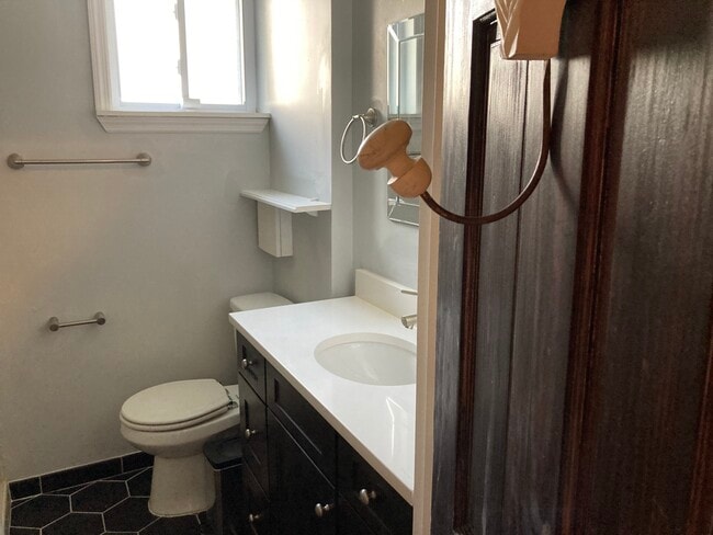 Bathroom with heated floors - 1836 Varnum St NE