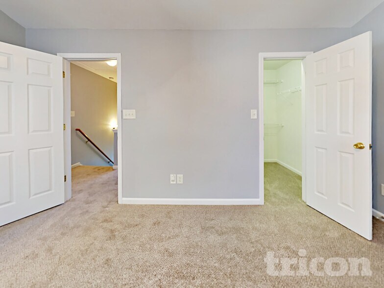 Building Photo - 3014 Great Falls Dr