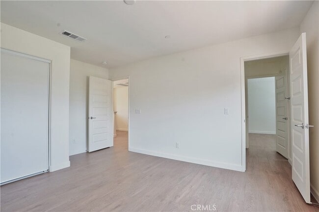 Building Photo - 136 Trellis Ct