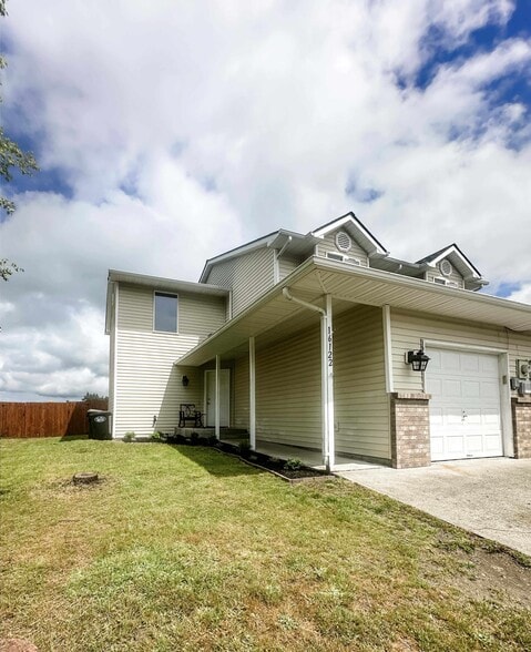 Primary Photo - 16122 Prairie Heights St SE