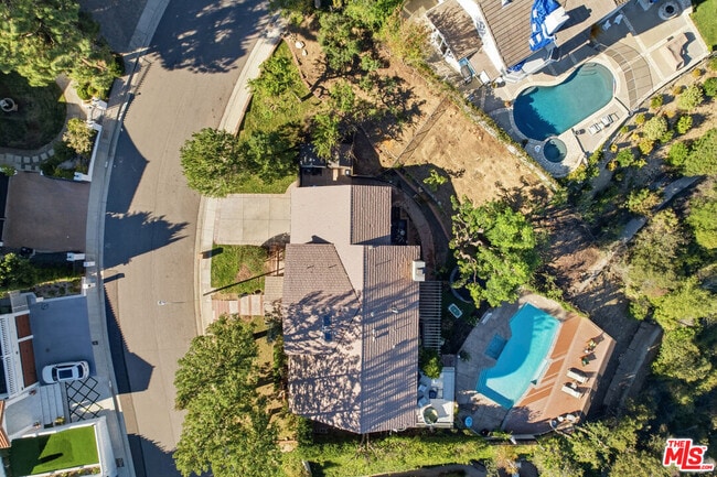 Building Photo - 3664 Gleneagles Dr