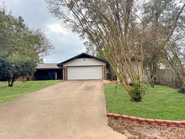 Building Photo - 1524 Timber Creek Dr