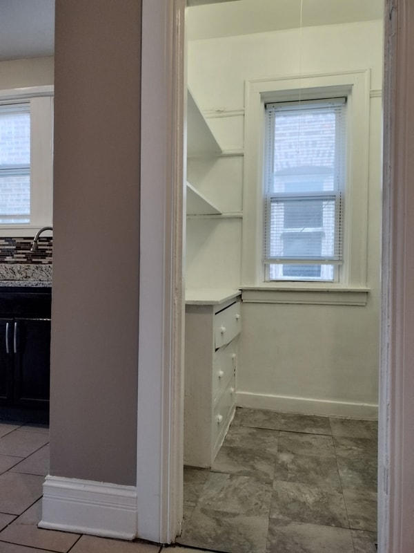 Building Photo - 7729 S Essex Ave