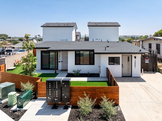 Building Photo - 3873 Boren St