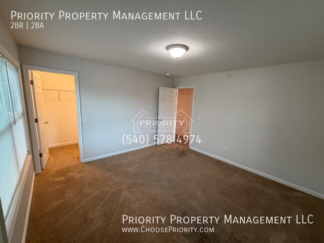 Building Photo - 3039 Locust Grv Ct