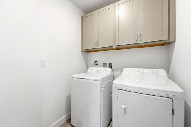 Building Photo - 2962 Spanish Cedar Pl