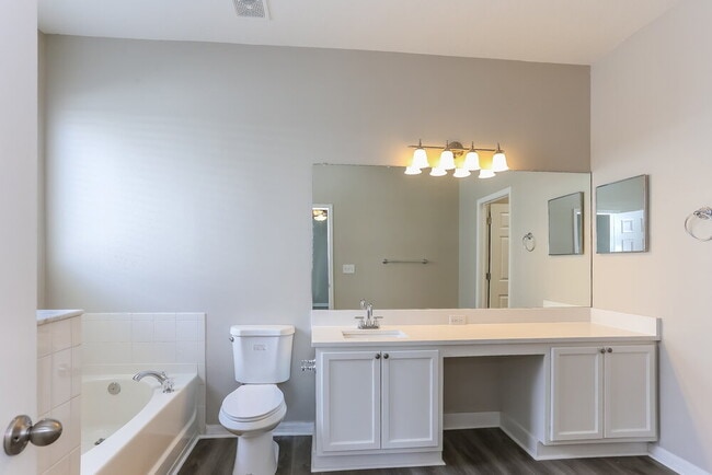 Building Photo - 1703 Chalksand Way