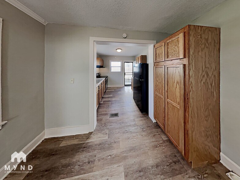 Building Photo - 949 47th St Ensley