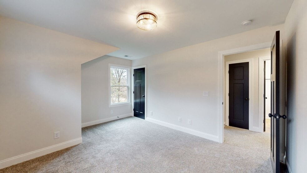 Building Photo - 232 Twin Cove Dr
