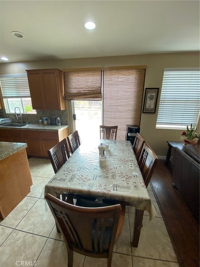 Building Photo - 29156 Oak Creek Rd