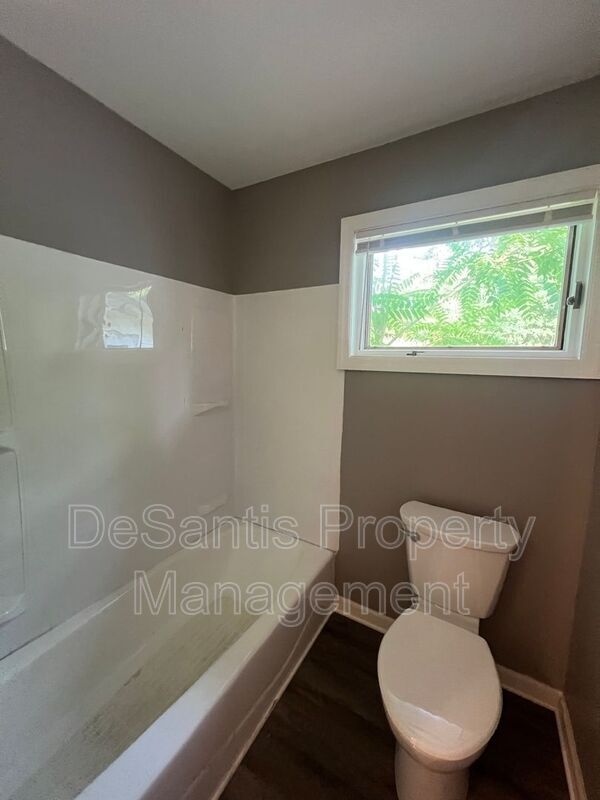 Building Photo - 20825 Rte 19