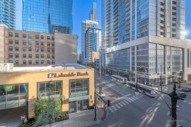 Building Photo - 1400 S Michigan Ave