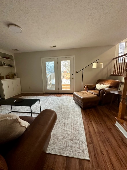 Building Photo - 1018 Sir Lancelot Ln