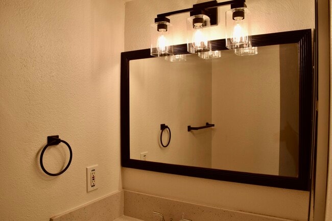 Building Photo - 81840 Ave Del Mar