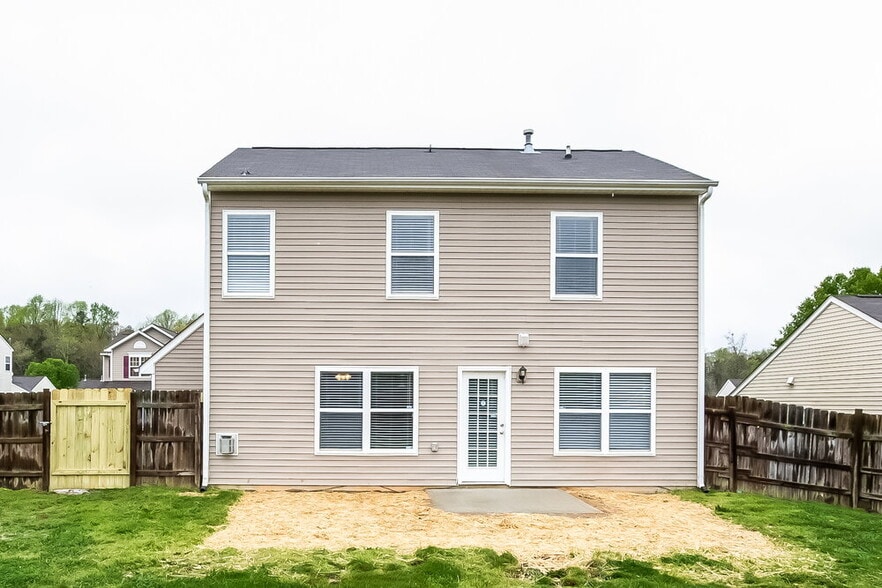 Building Photo - 717 Aberdeen Glen Pl