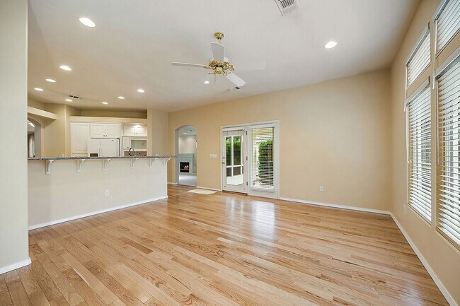 Building Photo - Alder Creek Estates Home available**Gated ...