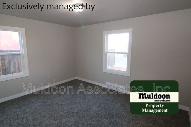 Building Photo - 2829 2nd Ave