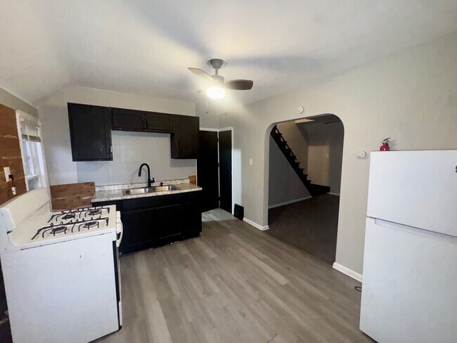 Building Photo - 12918 Ferris Ave