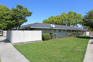 Building Photo - Garden East Apartments