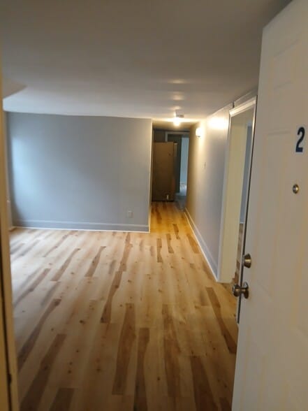 Building Photo - 2030 Dodge Ave