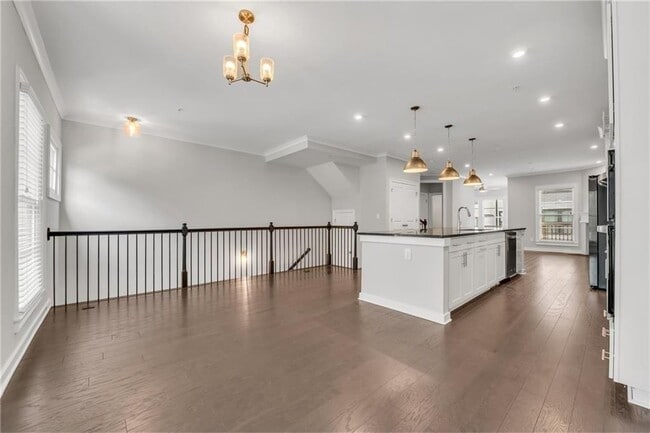 Building Photo - 552 Ember Ln NW