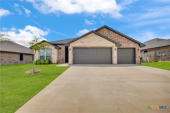 Primary Photo - 7611 Iridium Dr