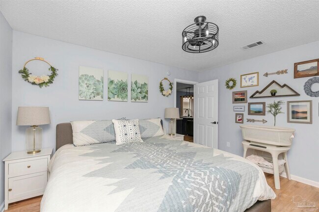 Building Photo - 1512 Galvin Ave