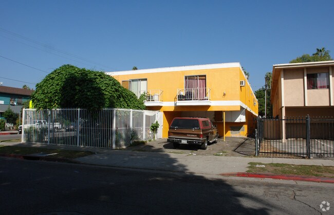 Building Photo - 6216 Cedros Ave