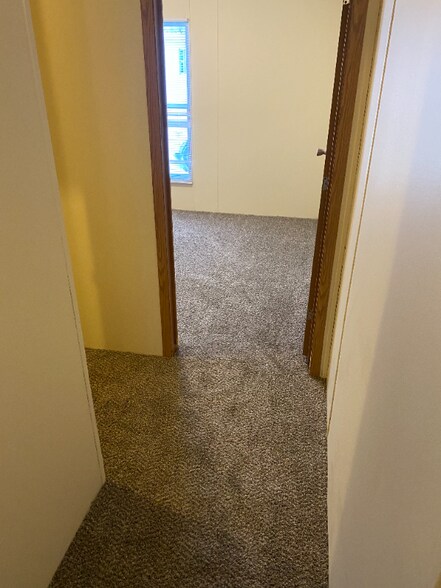 Building Photo - 1882 Stafford Ct