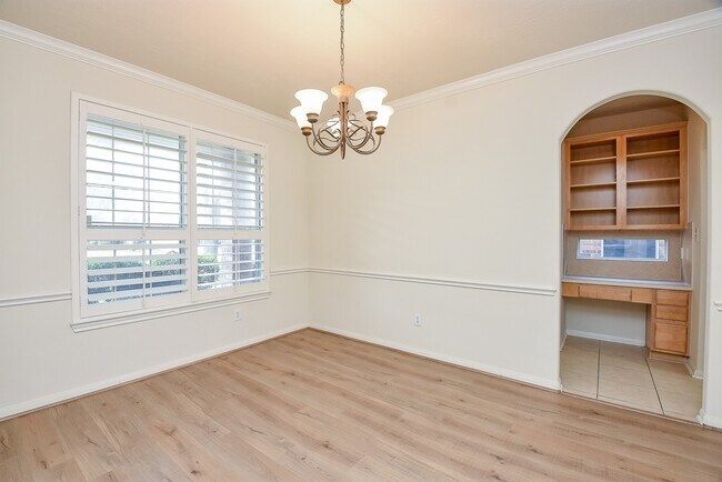 Building Photo - 15119 Newfield Bridge Ln