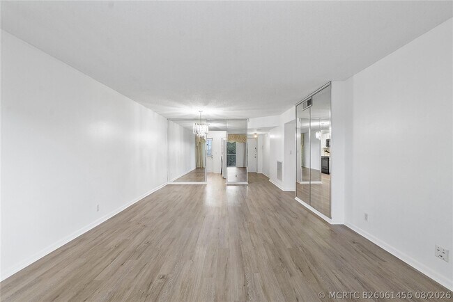 Building Photo - 9101 W Sample Rd