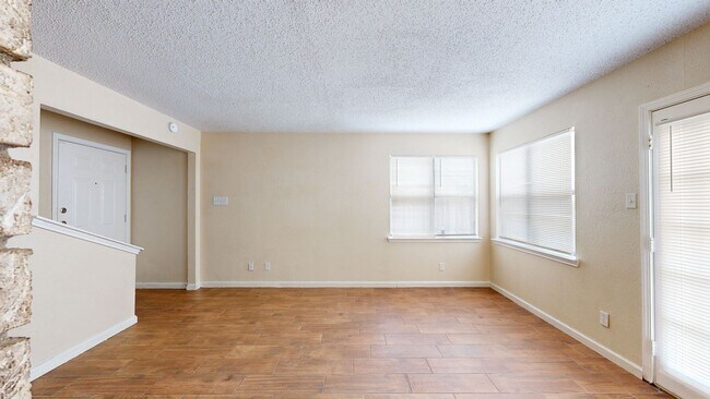 Building Photo - 2 WEEKS FREE + $1,375 RENT IMPROVEMENT!!!