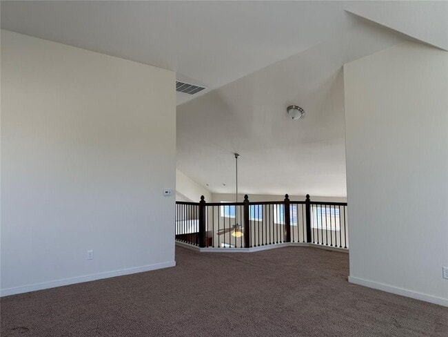 Building Photo - 16101 Hawthorne Heights Trail