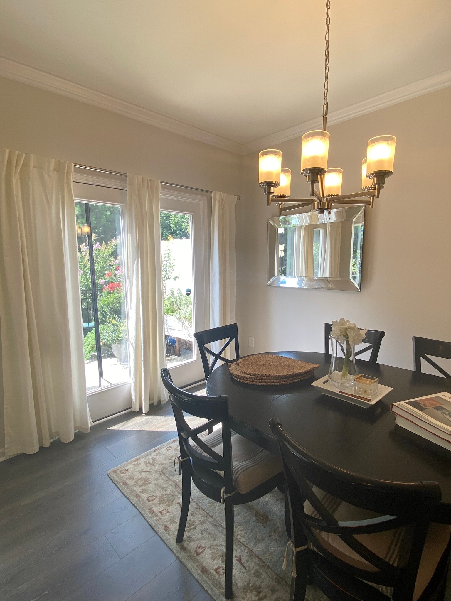 Building Photo - 615 Metro Sta