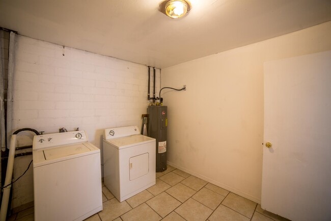 Building Photo - 1079 SW 11th Terrace