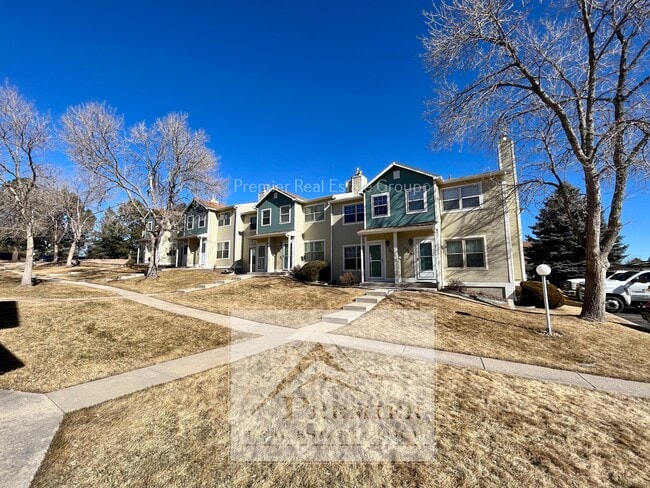 Building Photo - 7905 Lexington Park Dr