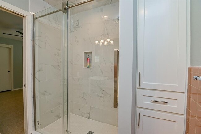 Building Photo - 4738 Merwin St
