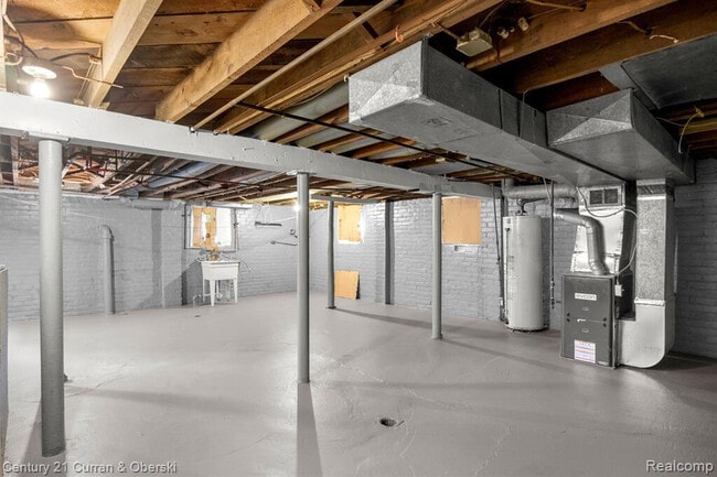 Building Photo - 415 Manistique St