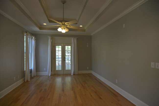 Building Photo - Beautiful, spacious home in The Preserve