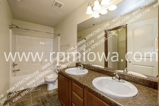 Building Photo - 8231 Cody Dr