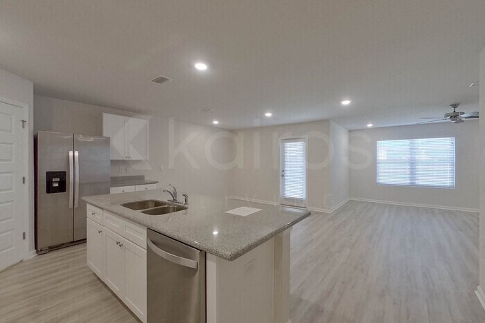 Building Photo - 4753 Malay Cir