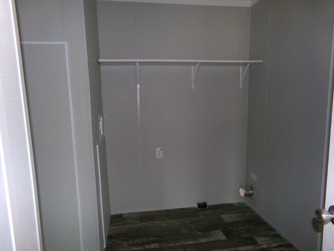 Building Photo - 281 Patriot Ln