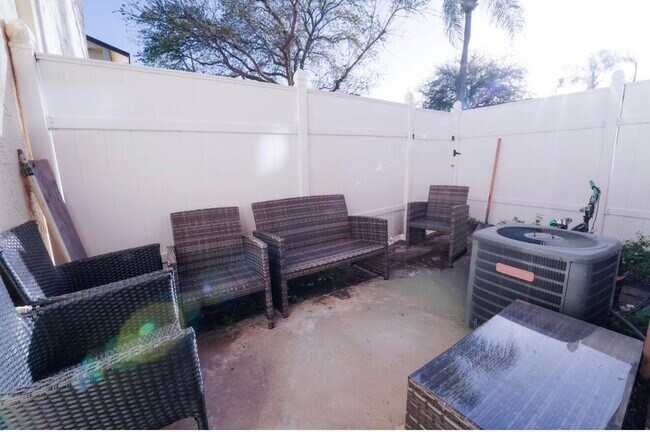 Building Photo - 6611 Winfield Blvd