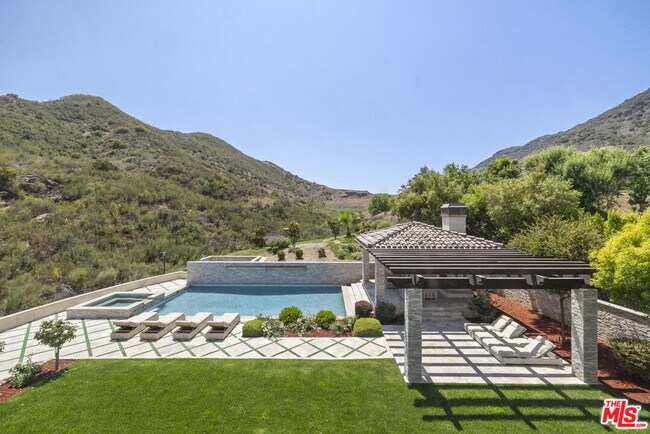 Building Photo - 29450 Malibu View Ct