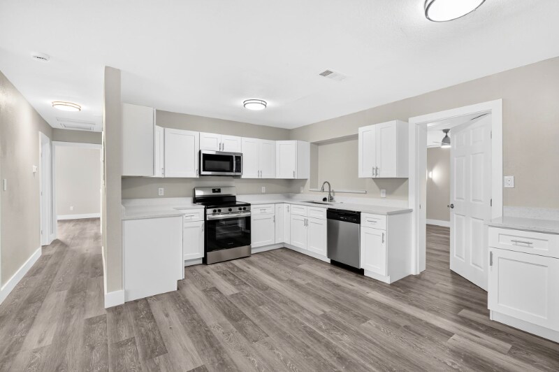 Building Photo - 37 Seminole Ct