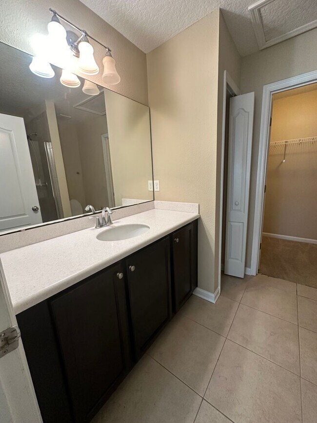 Building Photo - Oceanway Beauty, WOW Amenities, 4 Bedroom ...