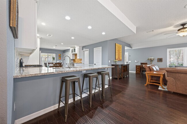 Building Photo - 35 Sheep Meadow Pl